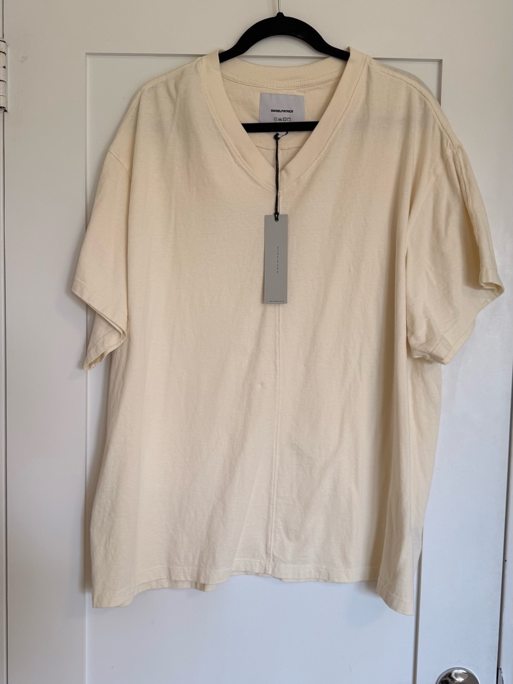 NWT Daniel Patrick Off White V-Neck Tee